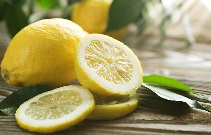 اسکراب شکر و لیمو برای پوست چرب